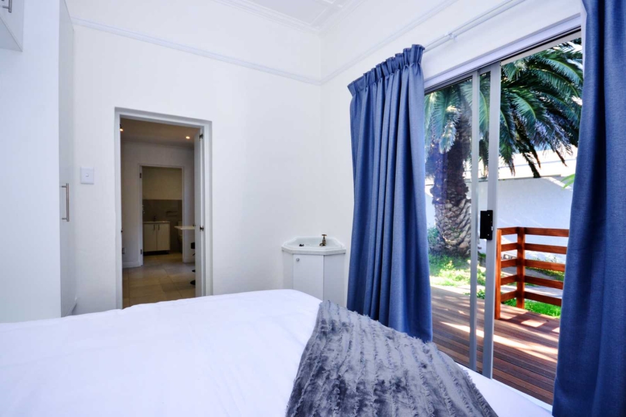 1 Bedroom Property for Sale in Camps Bay Western Cape